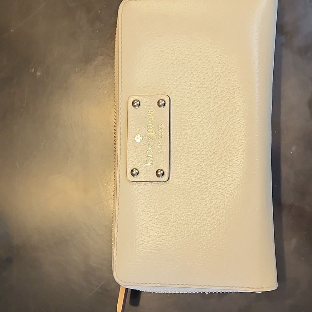 Katr Spade cream wallet